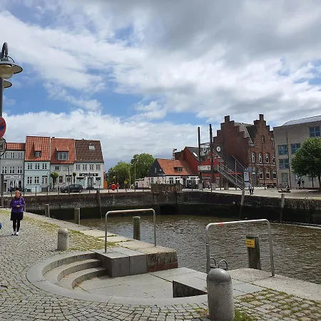 Zentrum Bis 5 Personen هوسوم