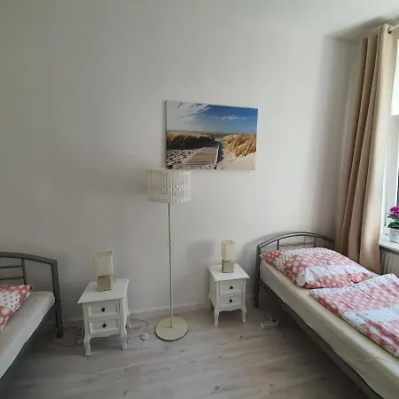 Zentrum Bis 5 Personen * هوسوم