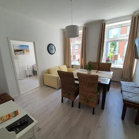 شقة Zentrum Bis 5 Personen هوسوم